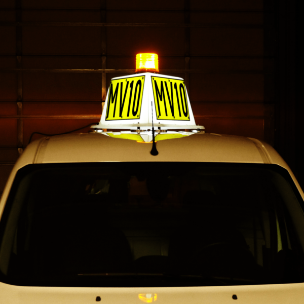 NVIZN 3 Sided Heavy Duty Plastic Vehicle ID with Amber Strobe